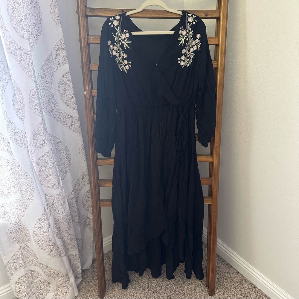 JODIFL Black Maxi Dress with White Floral Accents